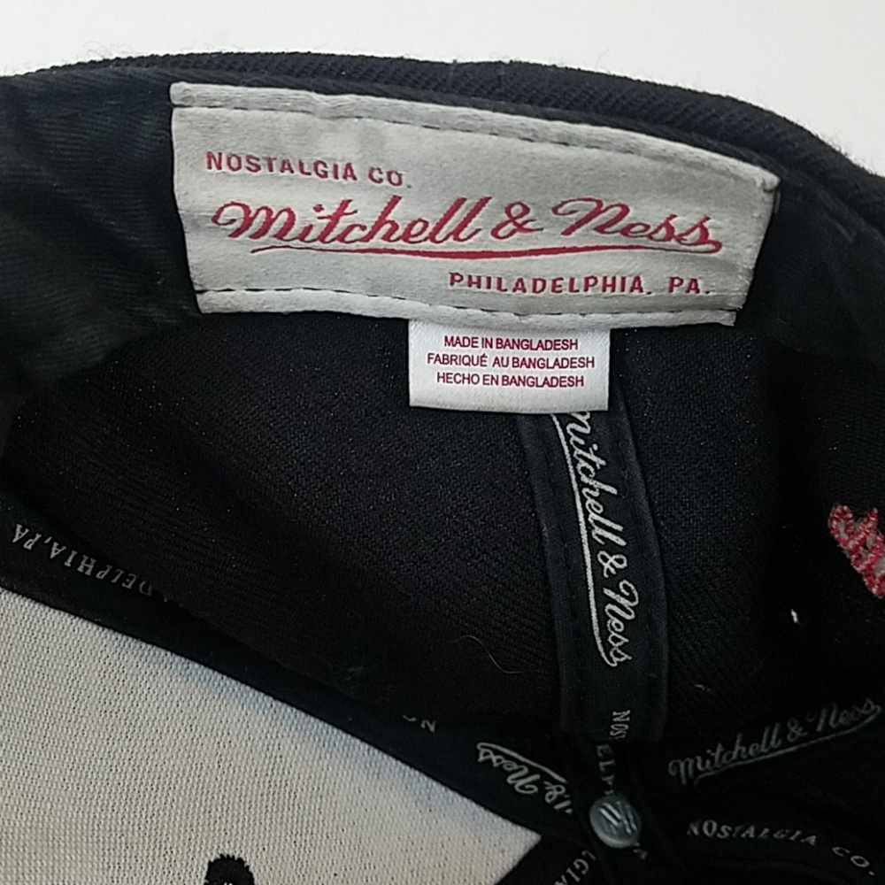 Chicago Bulls Mitchell & Ness NBA - Picture 7 of 8